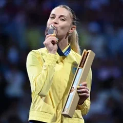 Olga Kharlan height profile photo
