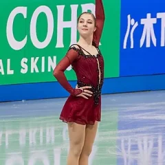 Olga Mikutina height profile photo
