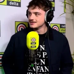 Olly (singer) height profile photo