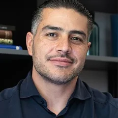 Omar García Harfuch height profile photo