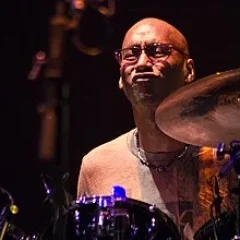 Omar Hakim height profile photo