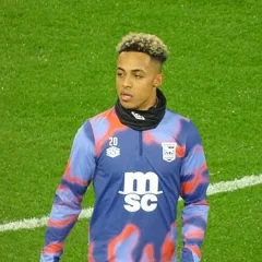 Omari Hutchinson height profile photo