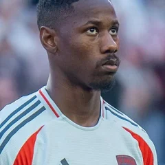 Osaze Urhoghide height profile photo