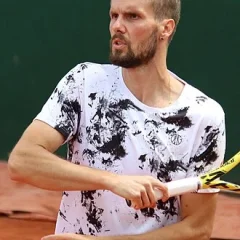 Oscar Otte height profile photo