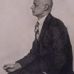 Oskar Schlemmer height profile photo