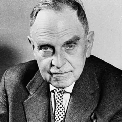Otto Hahn height profile photo