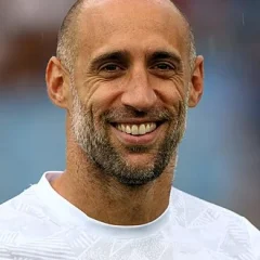 Pablo Zabaleta height profile photo