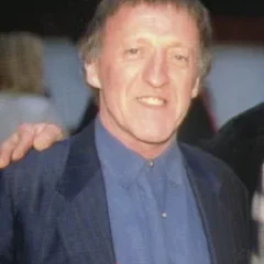 Paddy Moloney height profile photo