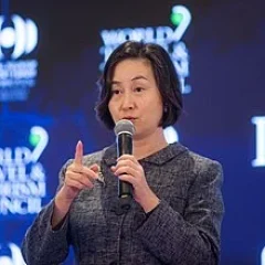 Pansy Ho height profile photo