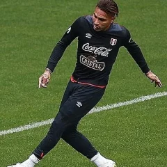 Paolo Guerrero height profile photo
