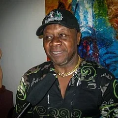 Papa Wemba height profile photo