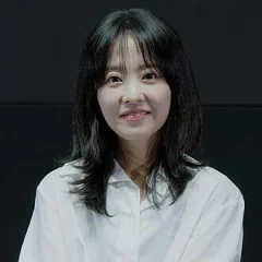 Park Bo-young height profile photo