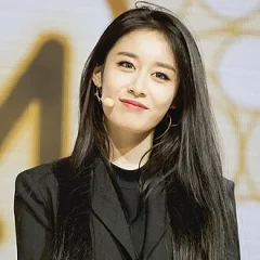 Park Ji-yeon height profile photo