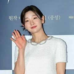 Park So-dam height profile photo