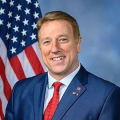 Pat Fallon height profile photo