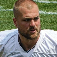 Pat Freiermuth height profile photo