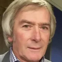 Pat Jennings height profile photo