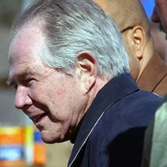 Pat Robertson height profile photo