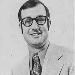 Pat Williams (basketball) height profile photo