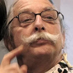 Patch Adams height profile photo