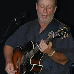 Paul Barrere height profile photo