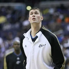 Paul Davis (basketball) height profile photo