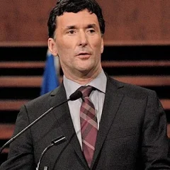 Paul Dewar height profile photo