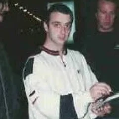 Paul McGuigan (musician) height profile photo