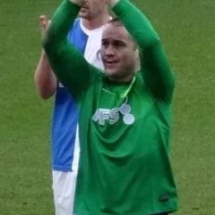 Paul Robinson (footballer, born 1979) height profile photo
