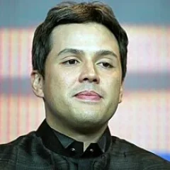 Paul Soriano height profile photo