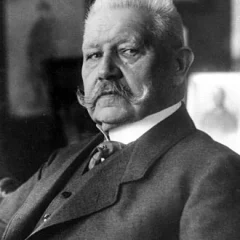 Paul von Hindenburg height profile photo