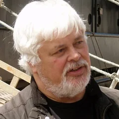 Paul Watson height profile photo