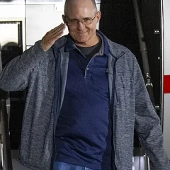 Paul Whelan height profile photo