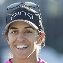 Paula Reto height profile photo