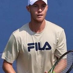 Pavel Motl height profile photo