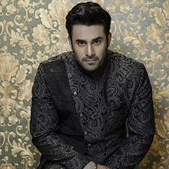 Pearl V Puri height profile photo