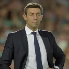 Pedro Caixinha height profile photo