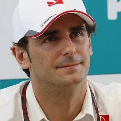 Pedro de la Rosa height profile photo