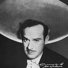 Pedro Infante height profile photo