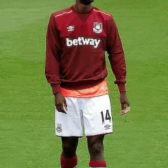 Pedro Obiang height profile photo