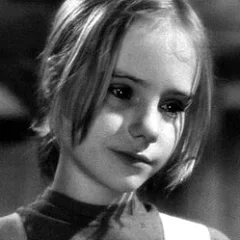 Peggy Ann Garner height profile photo