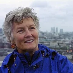 Peggy Seeger height profile photo