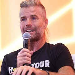Pete Evans height profile photo