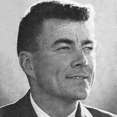 Pete McCloskey height profile photo