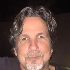 Peter Farrelly height profile photo