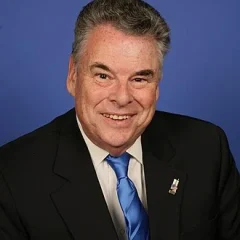 Peter King (American politician) height profile photo