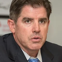 Peter Laviolette height profile photo