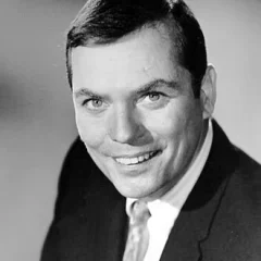 Peter Marshall (entertainer) height profile photo