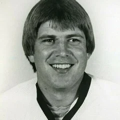 Peter McNab height profile photo