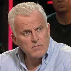 Peter R. de Vries height profile photo